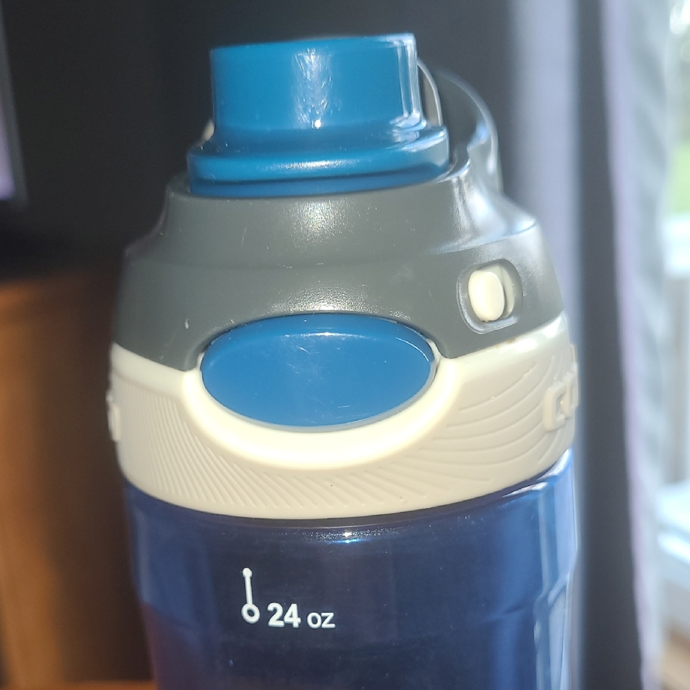 Contigo Water Bottle 24 oz